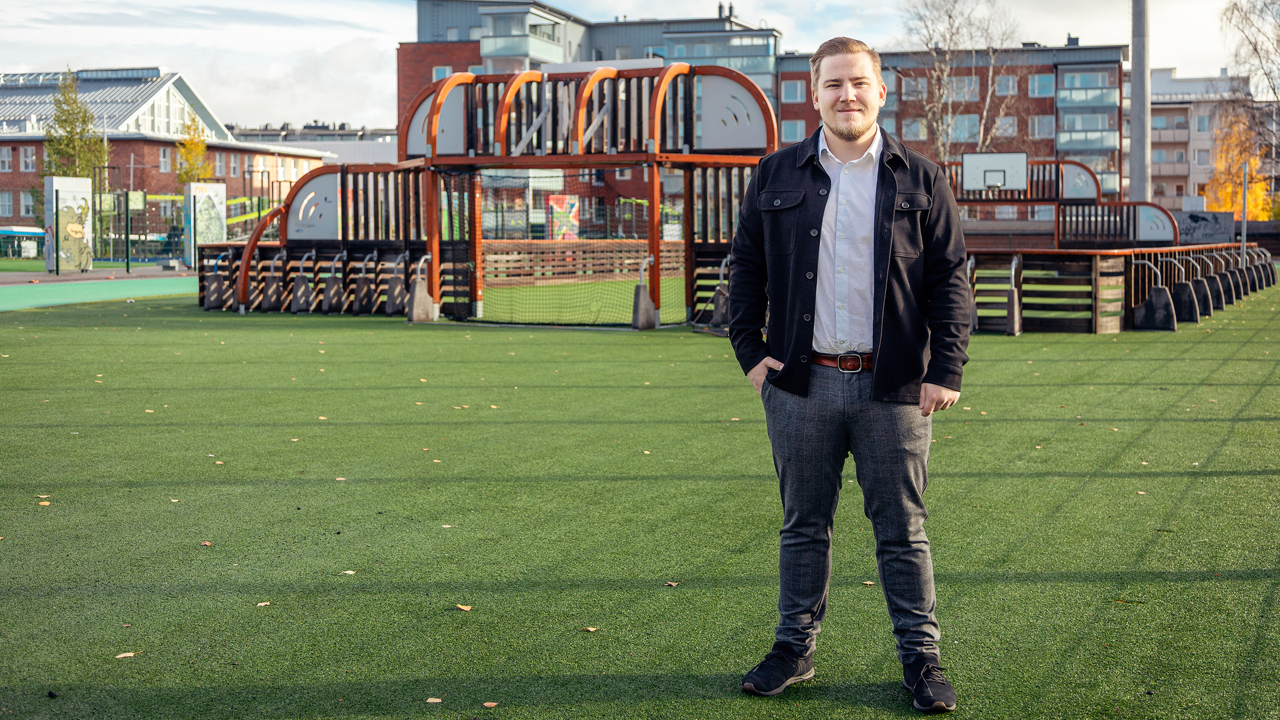 Jesse Pöllänen Rovaniemen keskuskentällä.